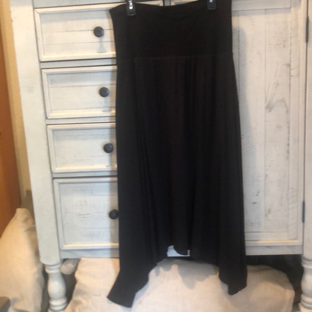 Cabi Cruise Skirt in size M, black, NWT